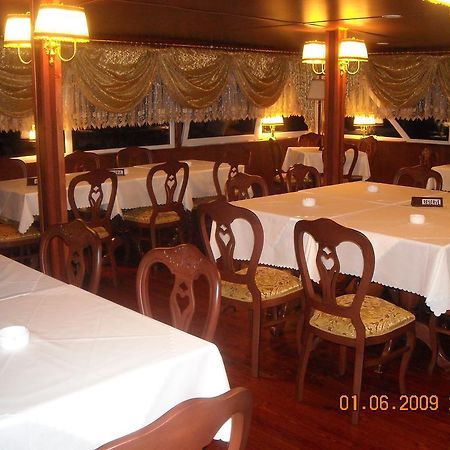 Hotel Brod Panini ヴェレス エクステリア 写真