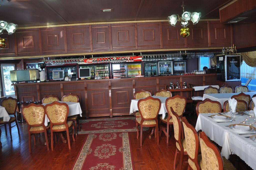 Hotel Brod Panini ヴェレス エクステリア 写真